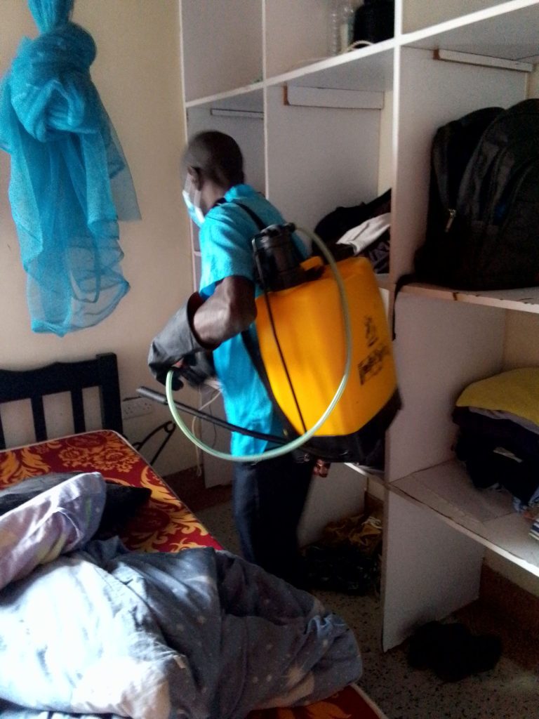 fabojen fumigation and pest control services expert at work